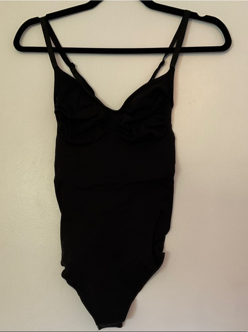 Skims thong sculpting bodysuit 2 X
